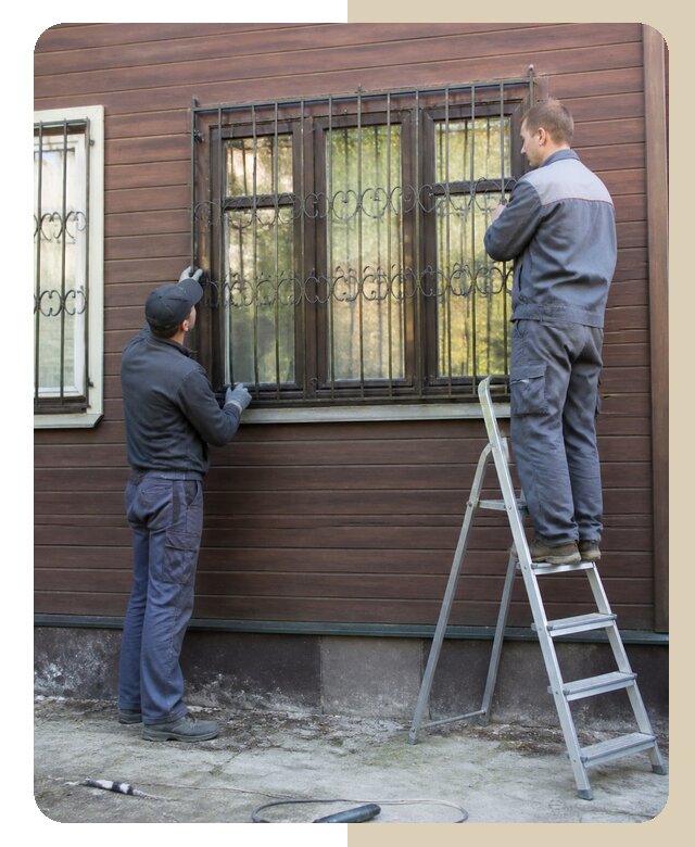 Установка решеток на дачу в Александрове цена от 6427 р. | ДвериЛегко-Лкн